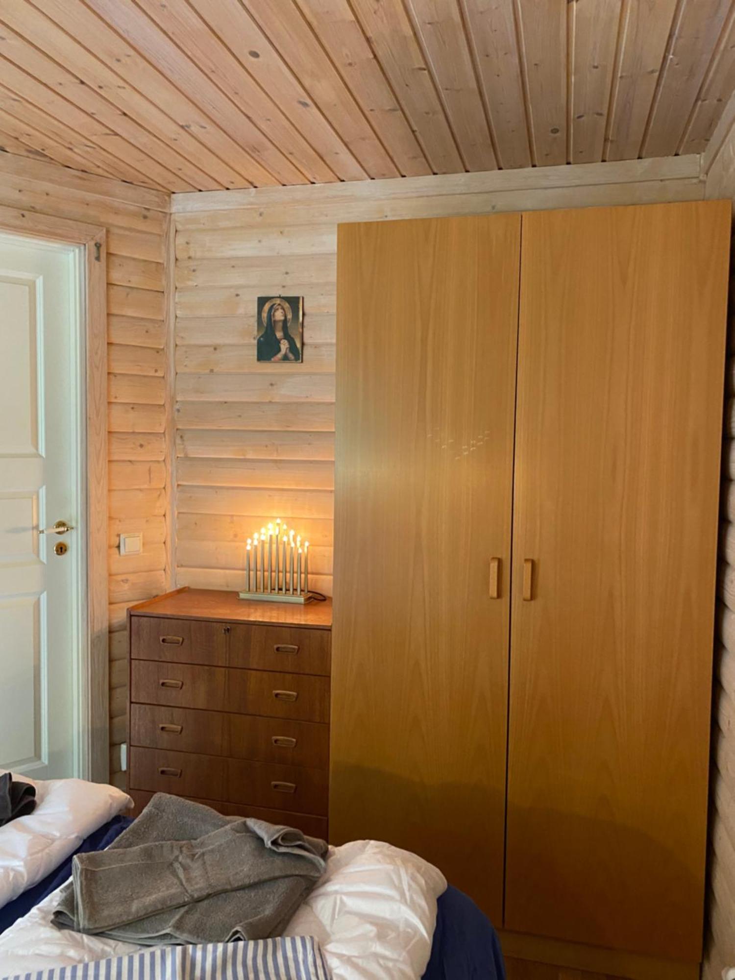 Koselig Hytte I Sverige 20 Minutter Fra Norskegrensen Ostervallskog Töcksfors Eksteriør billede